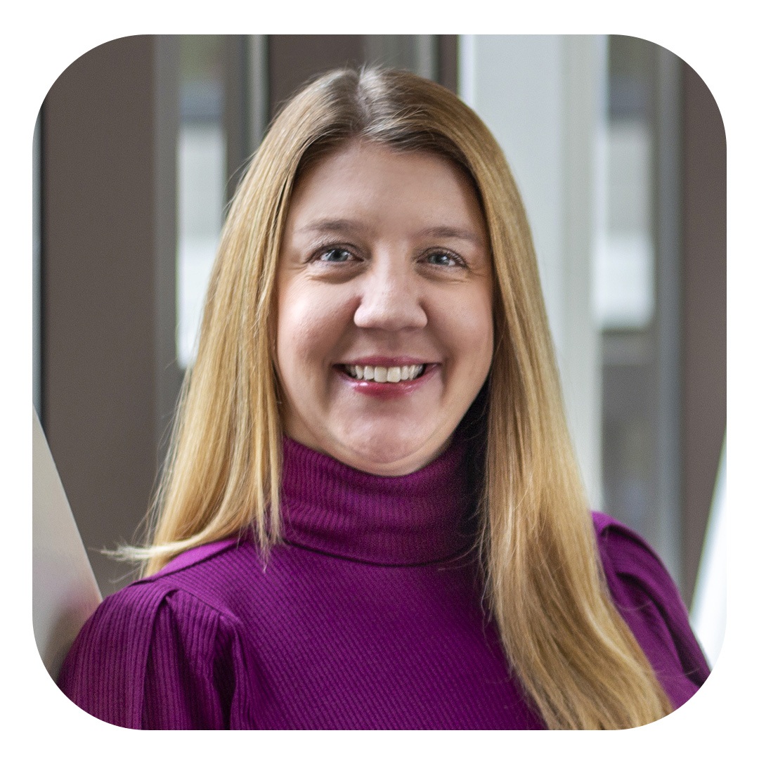 Headshot of Angie Franzone